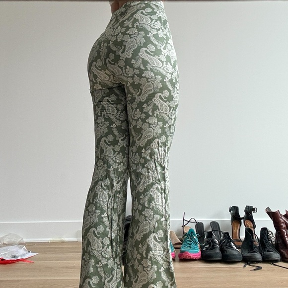 Floral Flare Pants - Picture 2 of 3